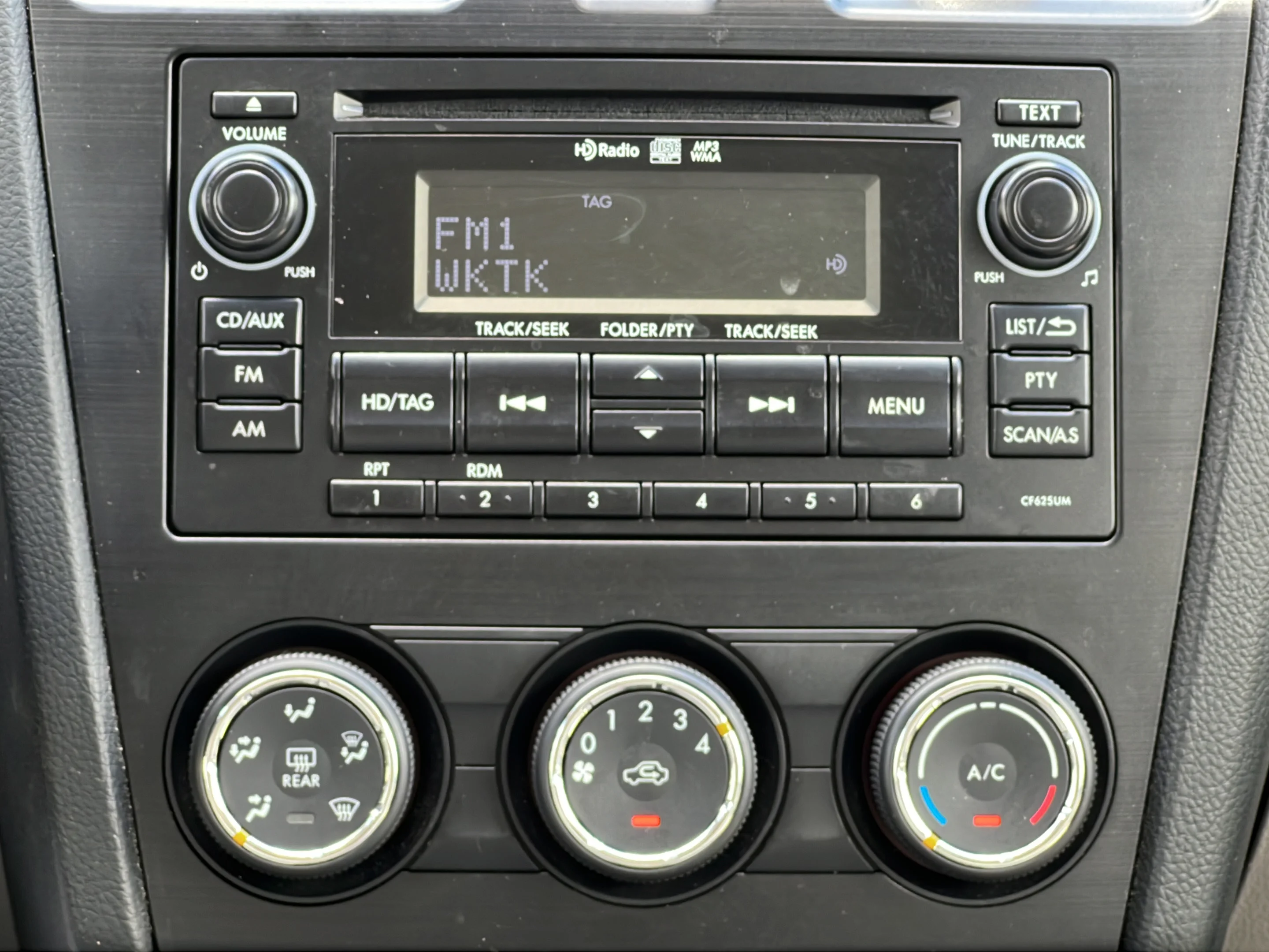 Used 2015 Satin White Pearl Subaru 2.5i Premium image 17