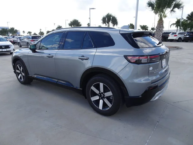 New 2026 Mercury Silver Metallic Honda Touring image 6