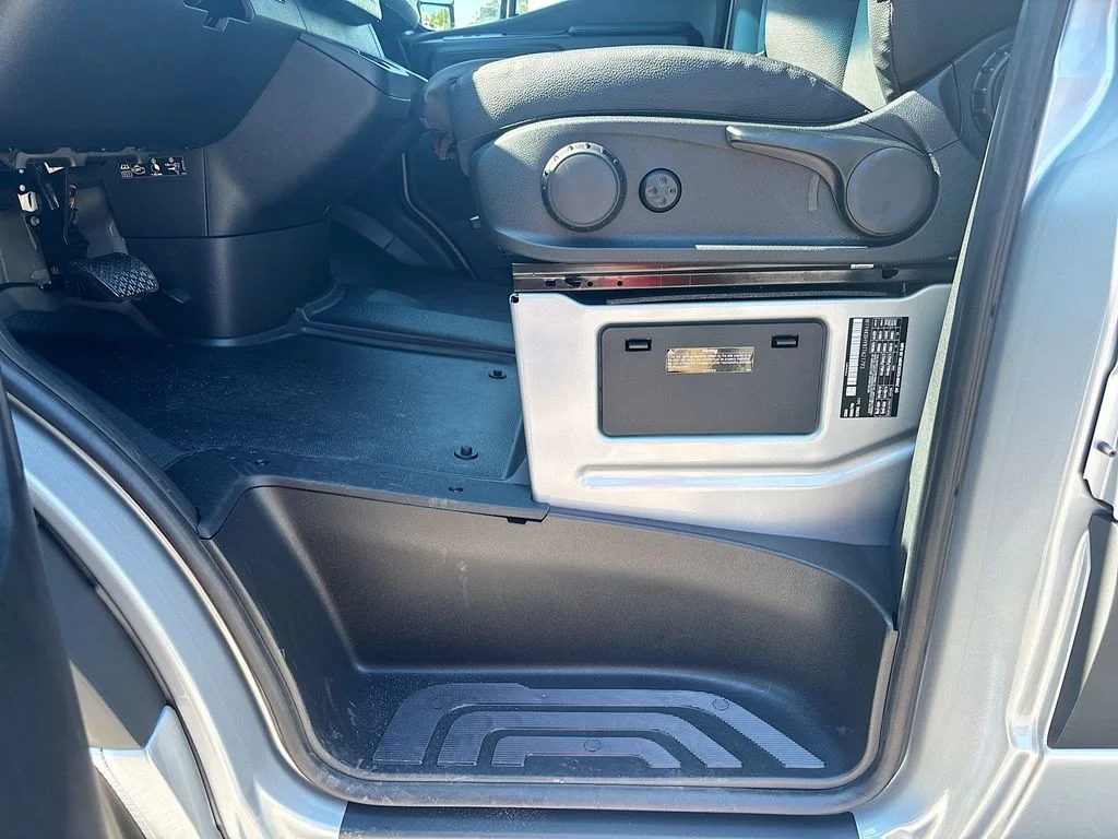 New 2026 Hightech Silver Mercedes-Benz Cargo 144 WB image 43
