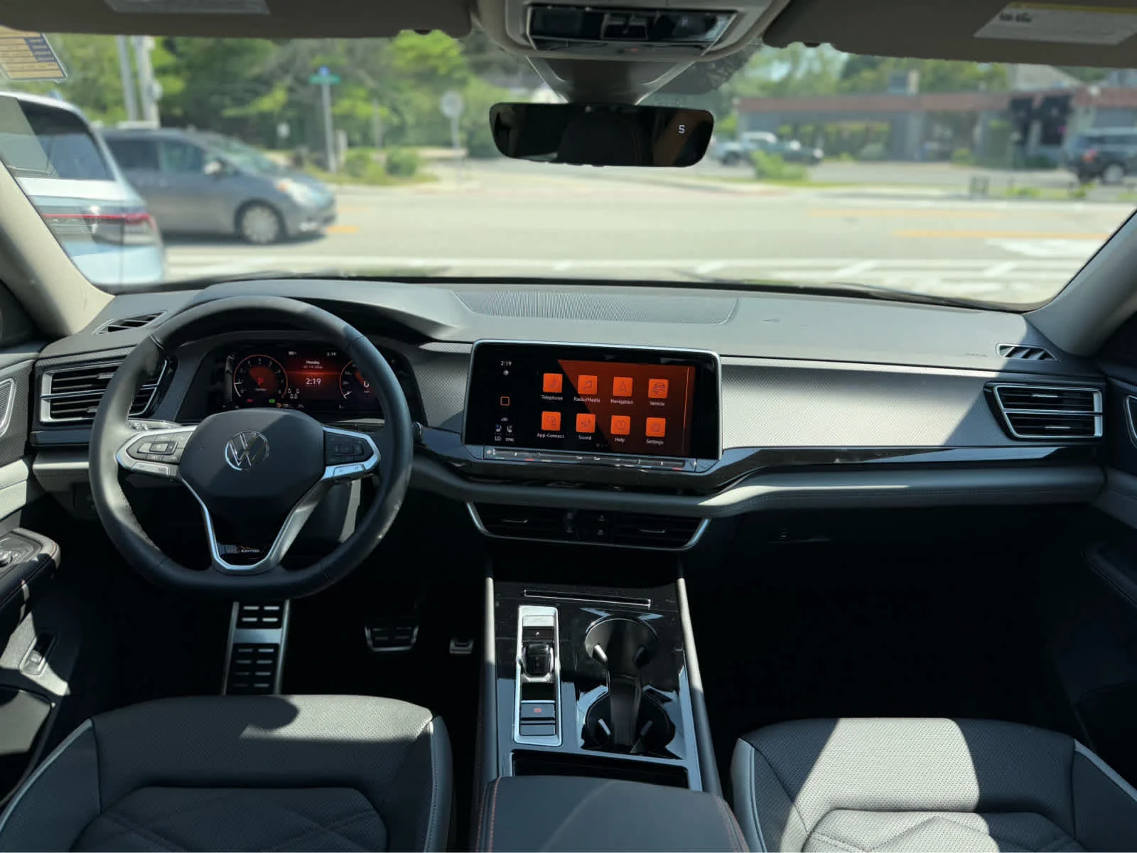 New 2026 Deep Black Pearl Volkswagen 2.0T Peak Edition image 18