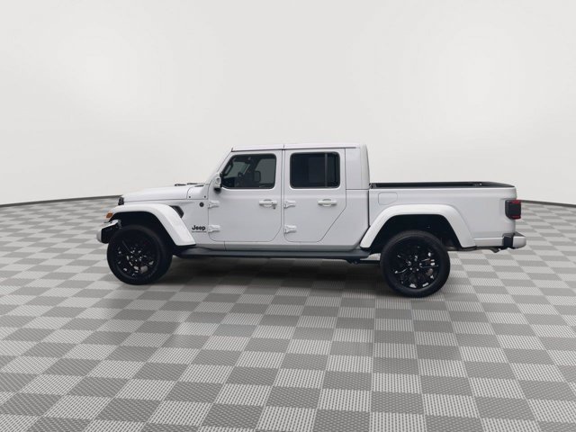 Used 2022 Bright White Clearcoat Jeep High Altitude image 35