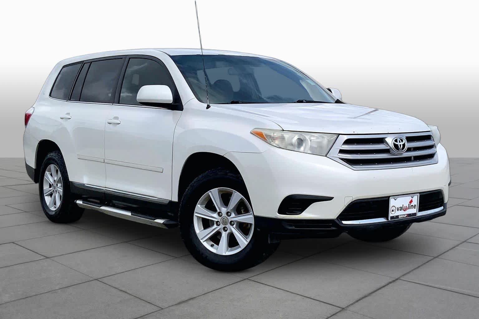 Used 2012 Blizzard Pearl Toyota  image 3