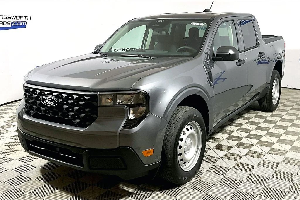 2026 Ford Maverick XL FWD's photo