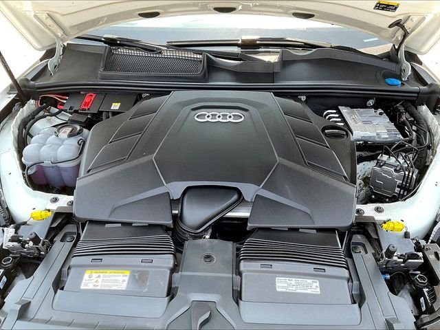 Used 2025  Audi 55 Premium image 33