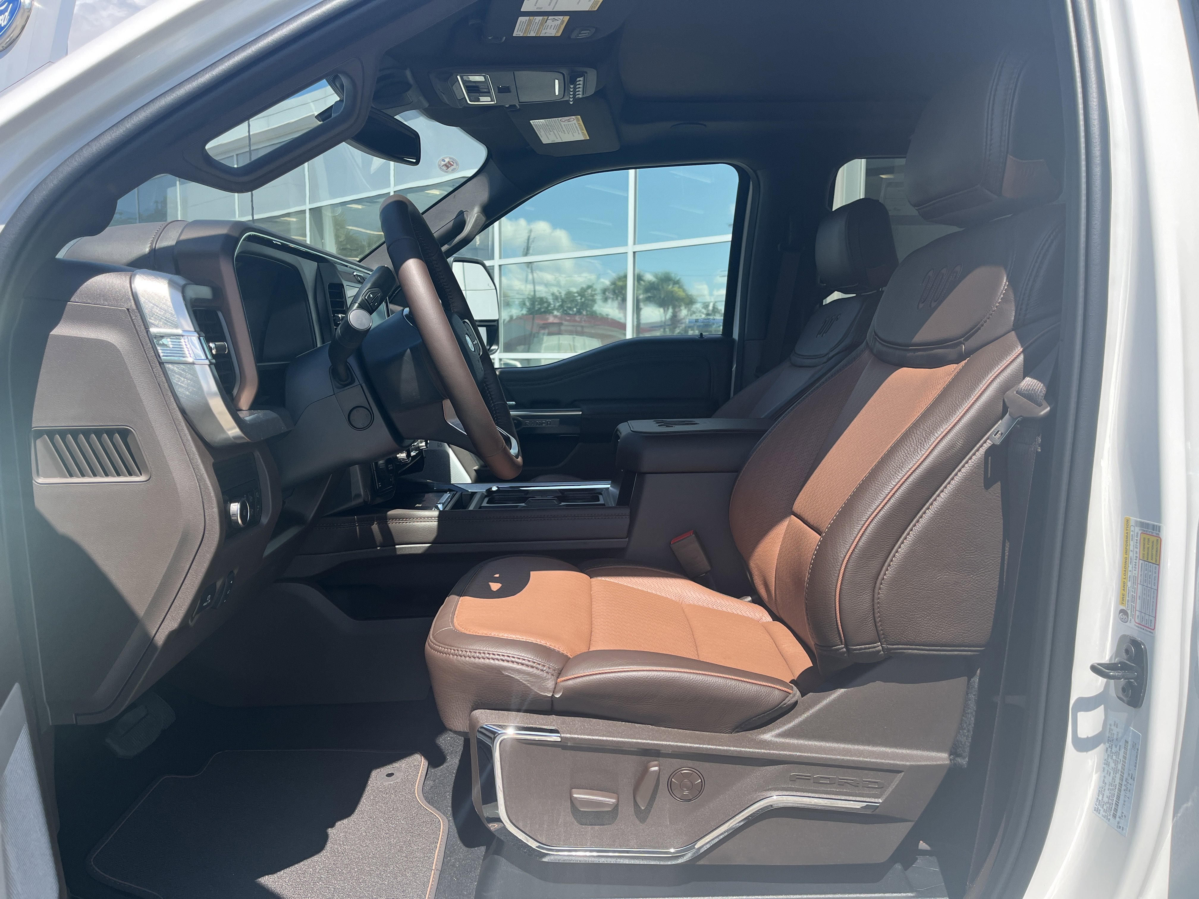 New 2026 Star White Metallic Tri-Coat Ford F-250® King Ranch® image 15