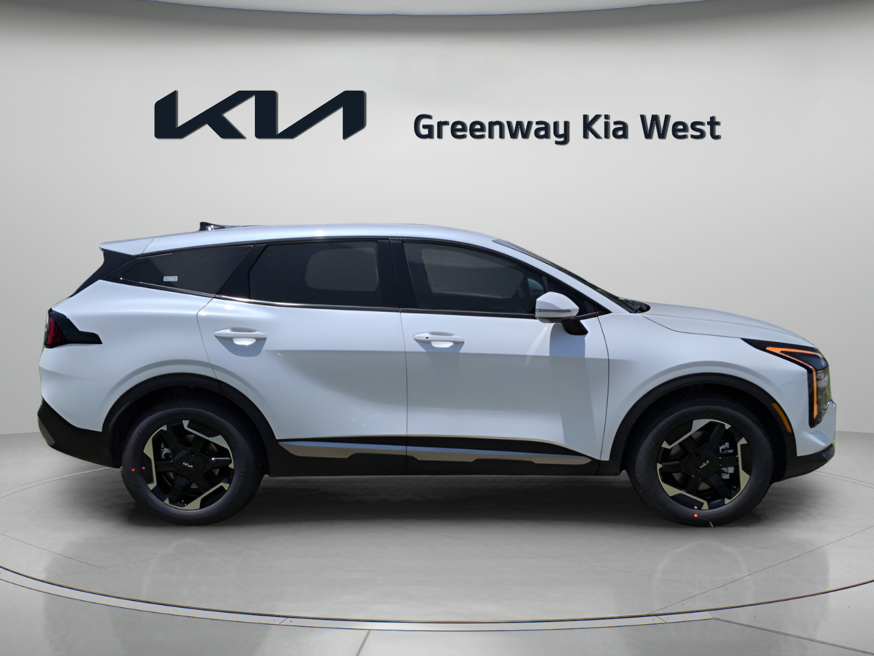 New 2027 Snow White Pearl Kia LX image 9