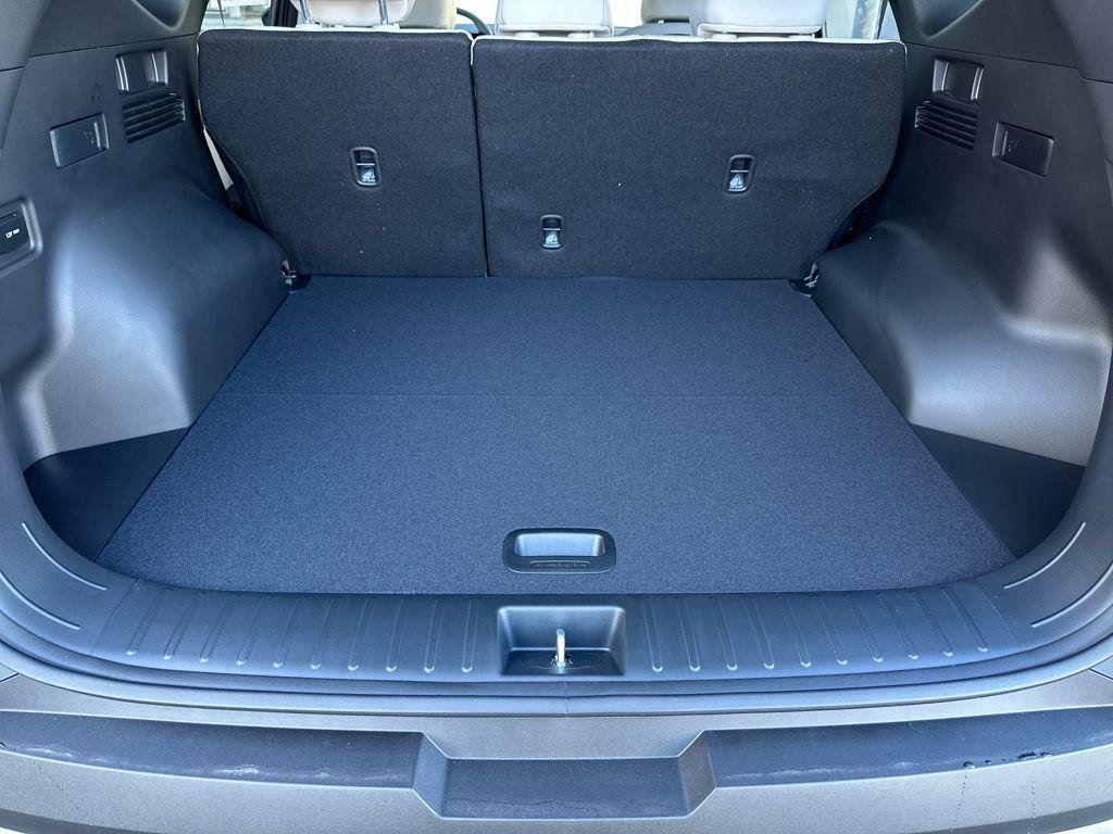 New 2026 Gray Hyundai SEL AWD image 17