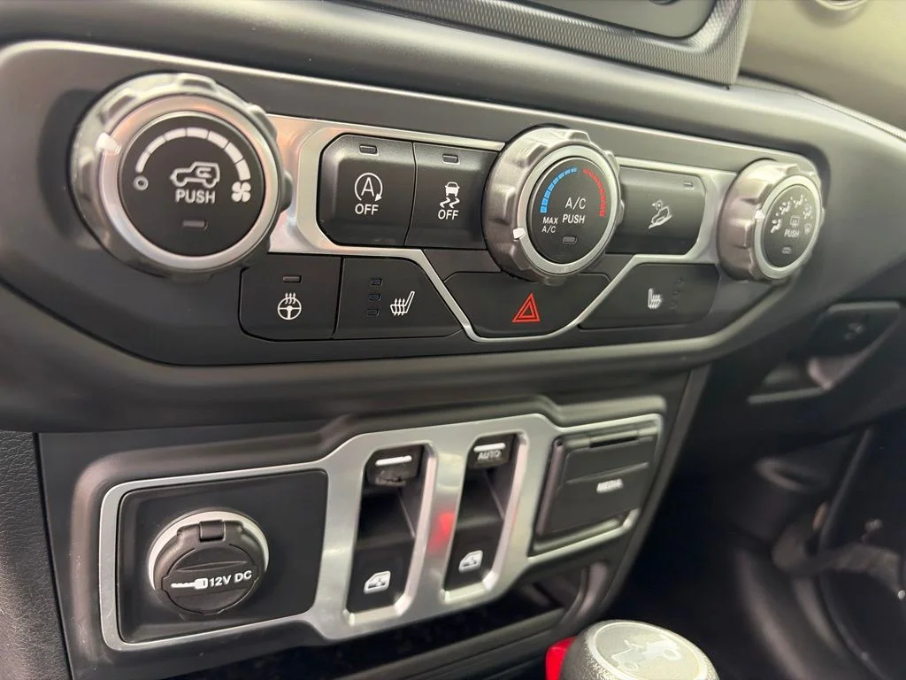 Certified Used 2018 Black Jeep Sport S image 27