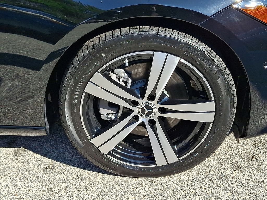 2025 Mercedes-Benz C-Class Sedan C 300 - Photo 8