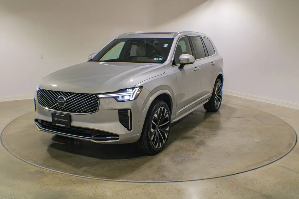 2025 Volvo XC90 B5 Plus Bright 6-Seater 4WD's photo