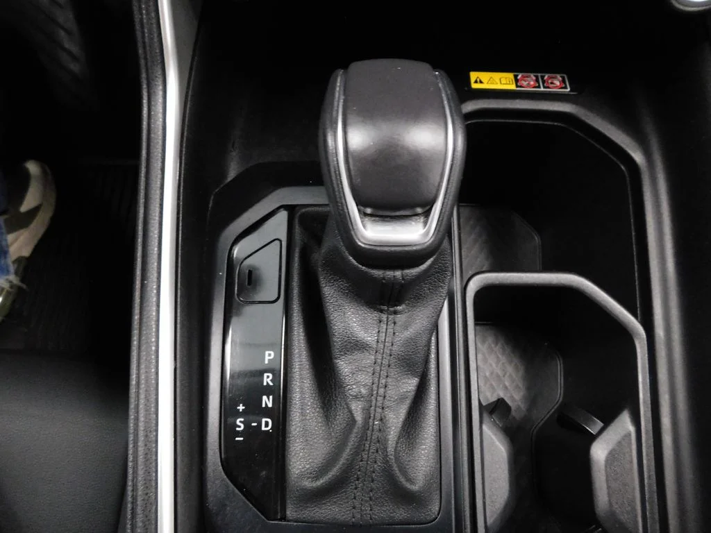 Used 2024 Cream Toyota XLE image 32