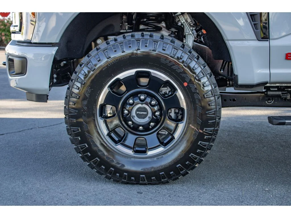 New 2026 Avalanche Ford F-350® Lariat® image 5