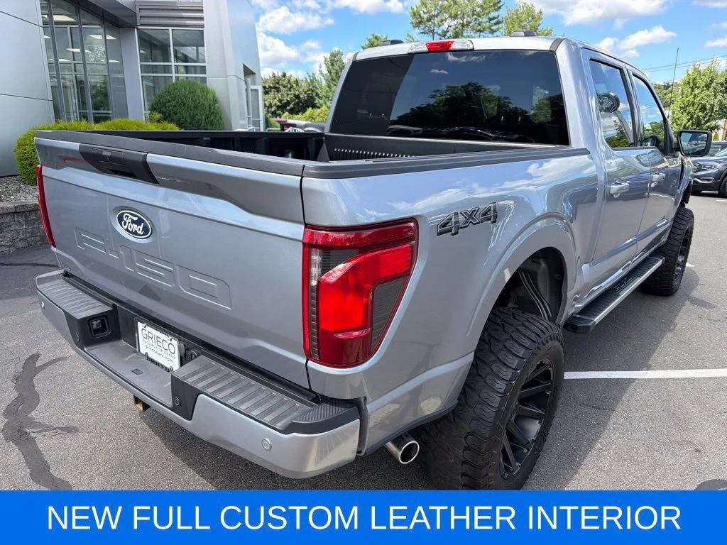 Used 2025 Iconic Silver Metallic Ford XLT image 3