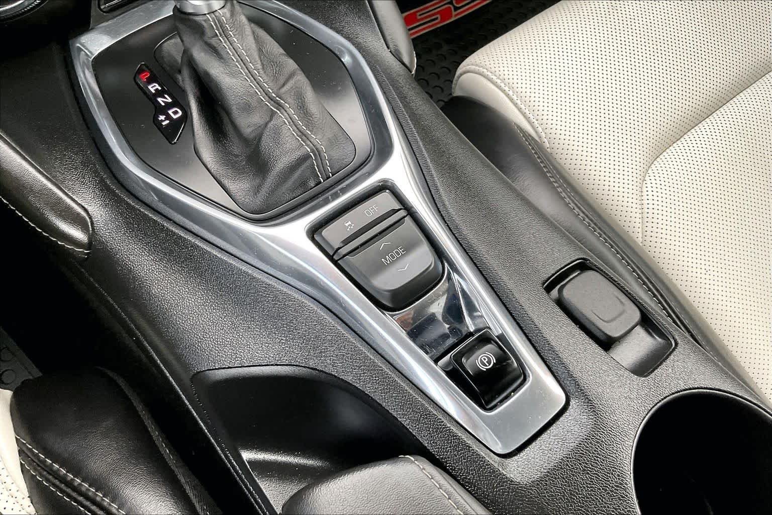 Used 2018 Arctic Blue Metallic Chevrolet 2SS image 32