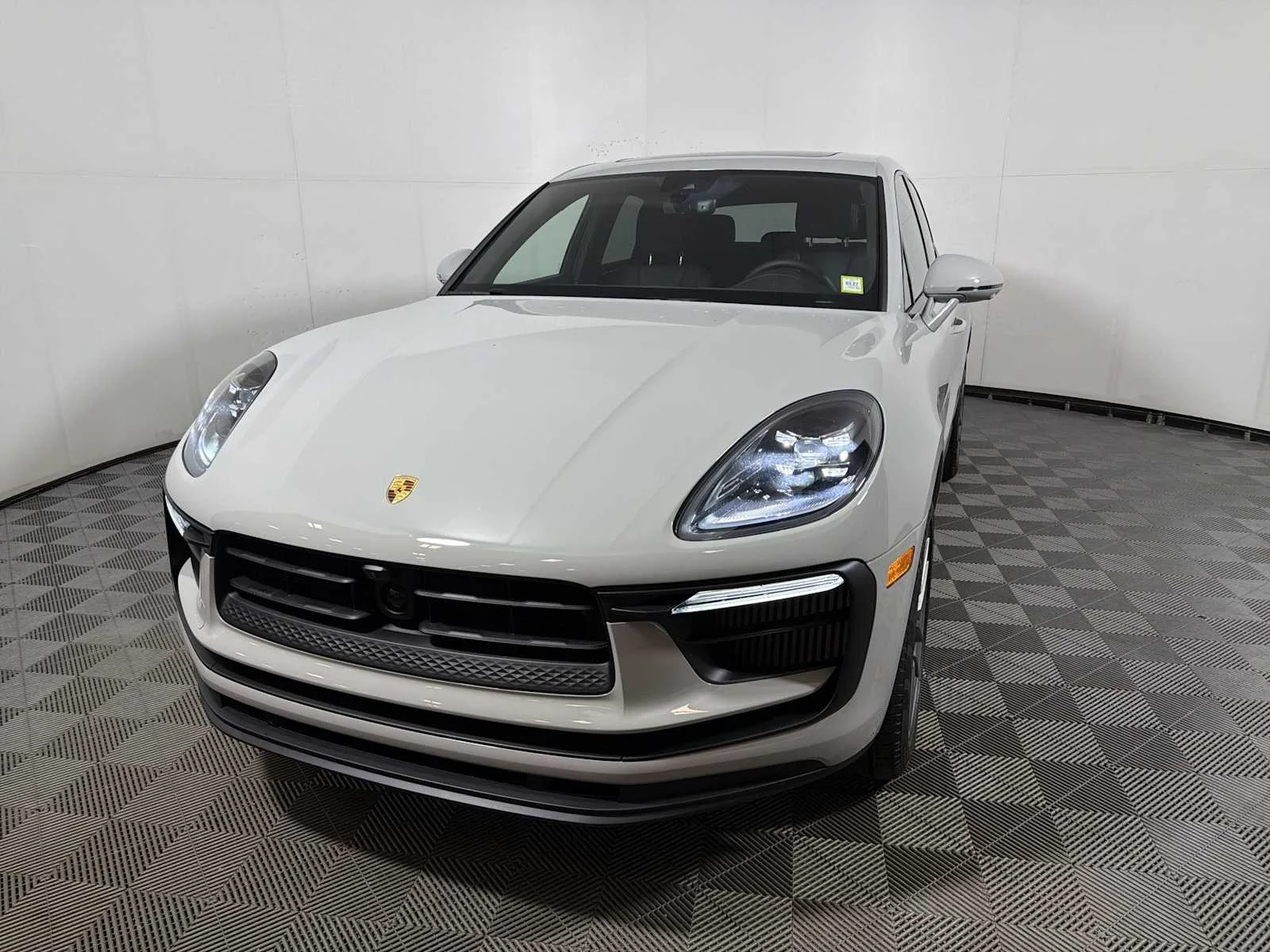 Used 2026 Chalk Porsche S image 3