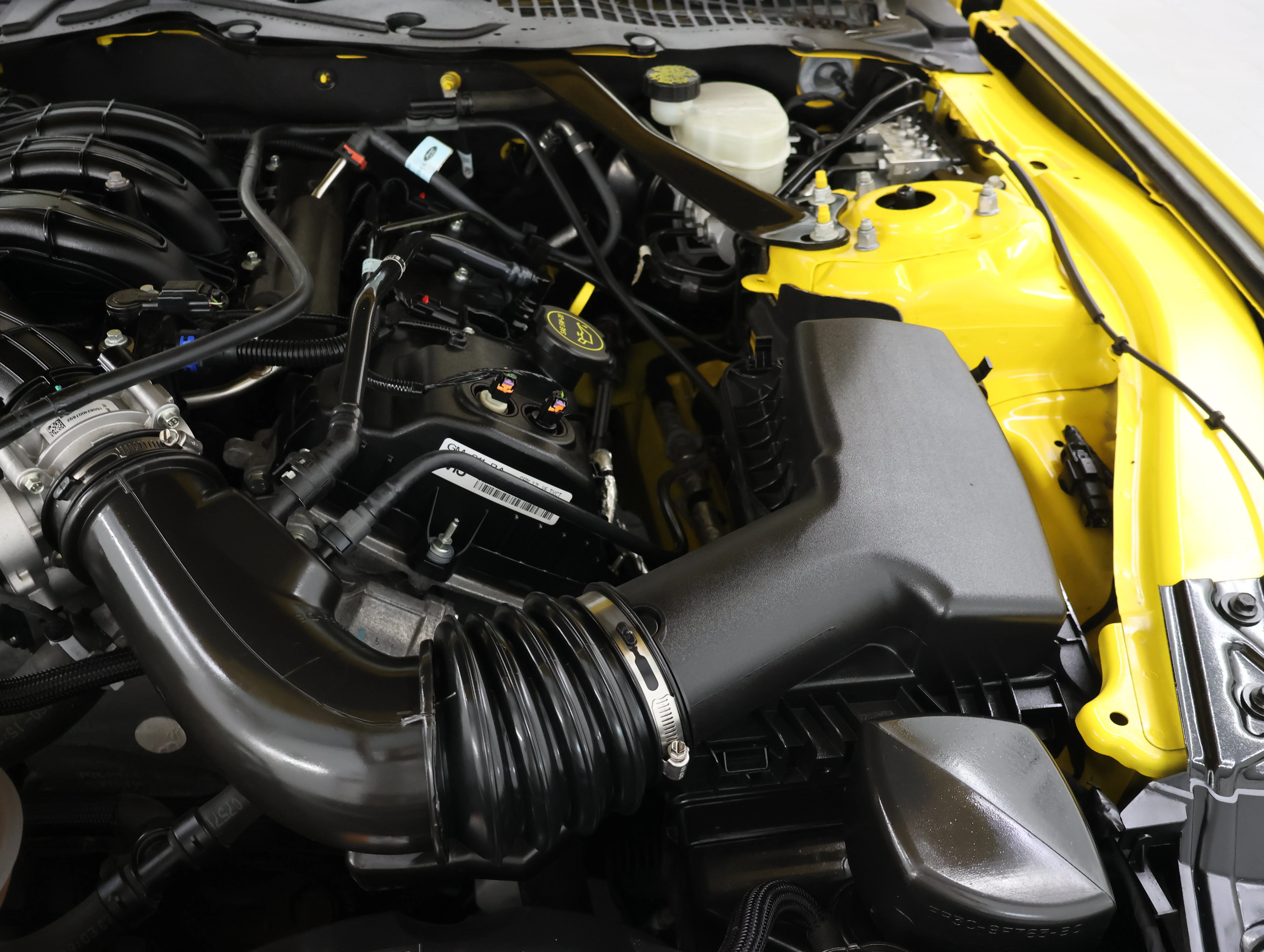 Used 2016 Triple Yellow Tri-Coat Ford V6 image 17