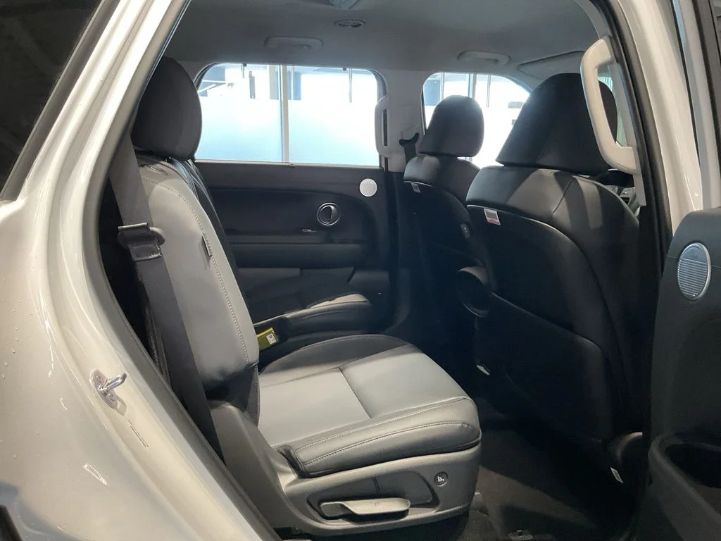 New 2026 White Hyundai SEL image 26