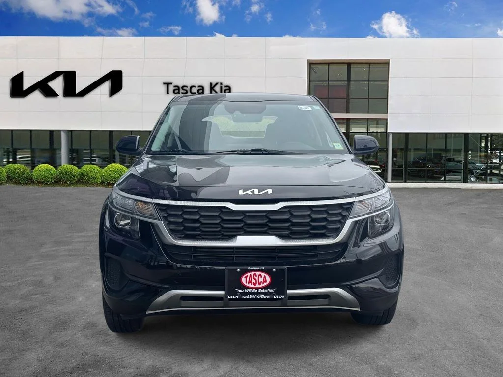 Used 2022 Kia Seltos LX with VIN KNDEPCAA0N7320945 for sale in Copiague, NY