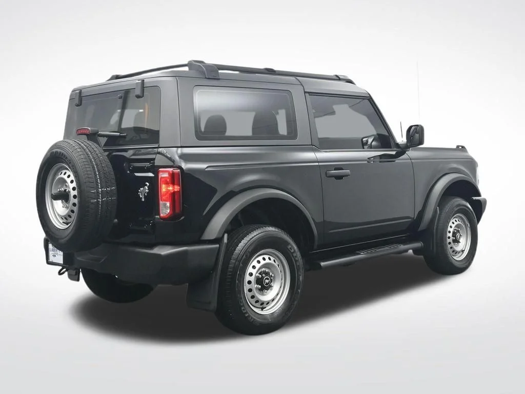 Used 2022 Black Ford Base image 6