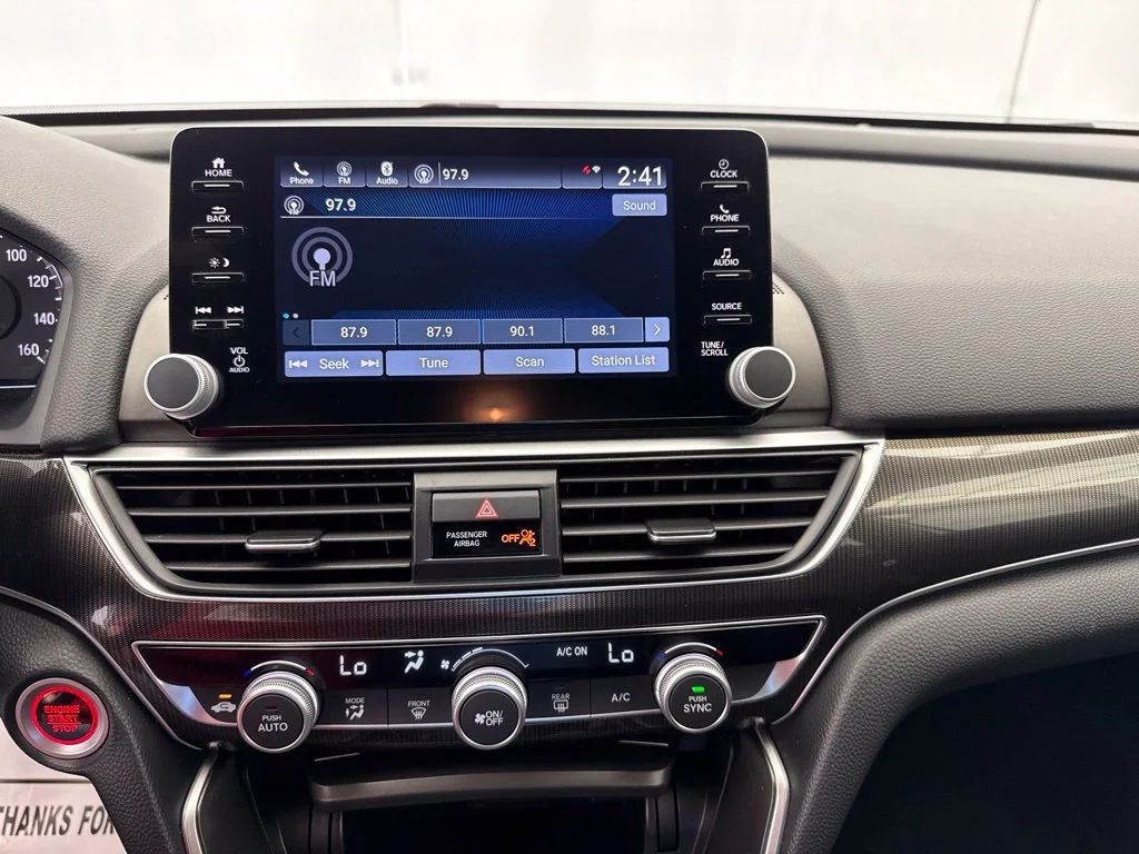 2022 Honda Accord SPORT 4dr Car Slide 20