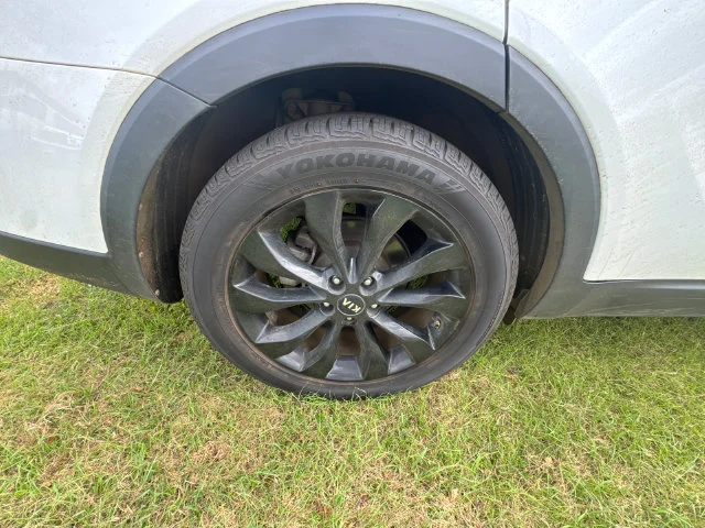 Used 2020 White Kia EX image 21