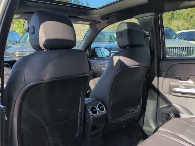 Used 2025 Mountain Grey Metallic Mercedes-Benz GLB 250 image 19
