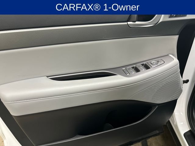 Certified Used 2025 White Hyundai SEL Premium image 12