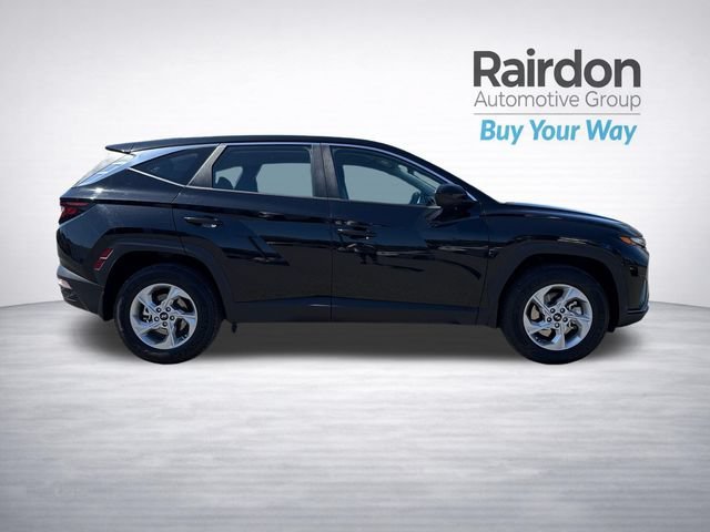 Used 2024 Black Pearl Hyundai SE image 8