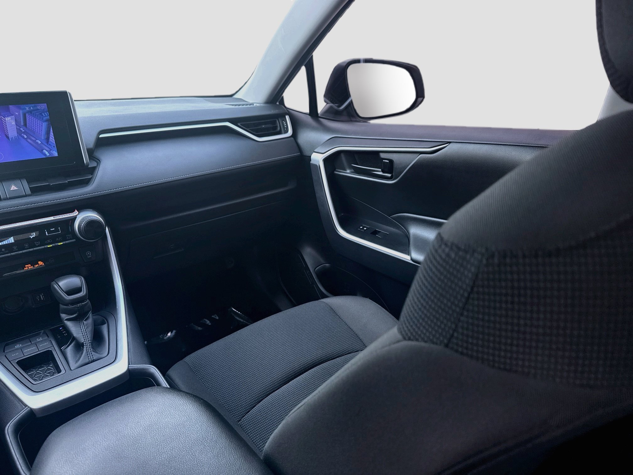 Used 2025 Ice Toyota LE image 19