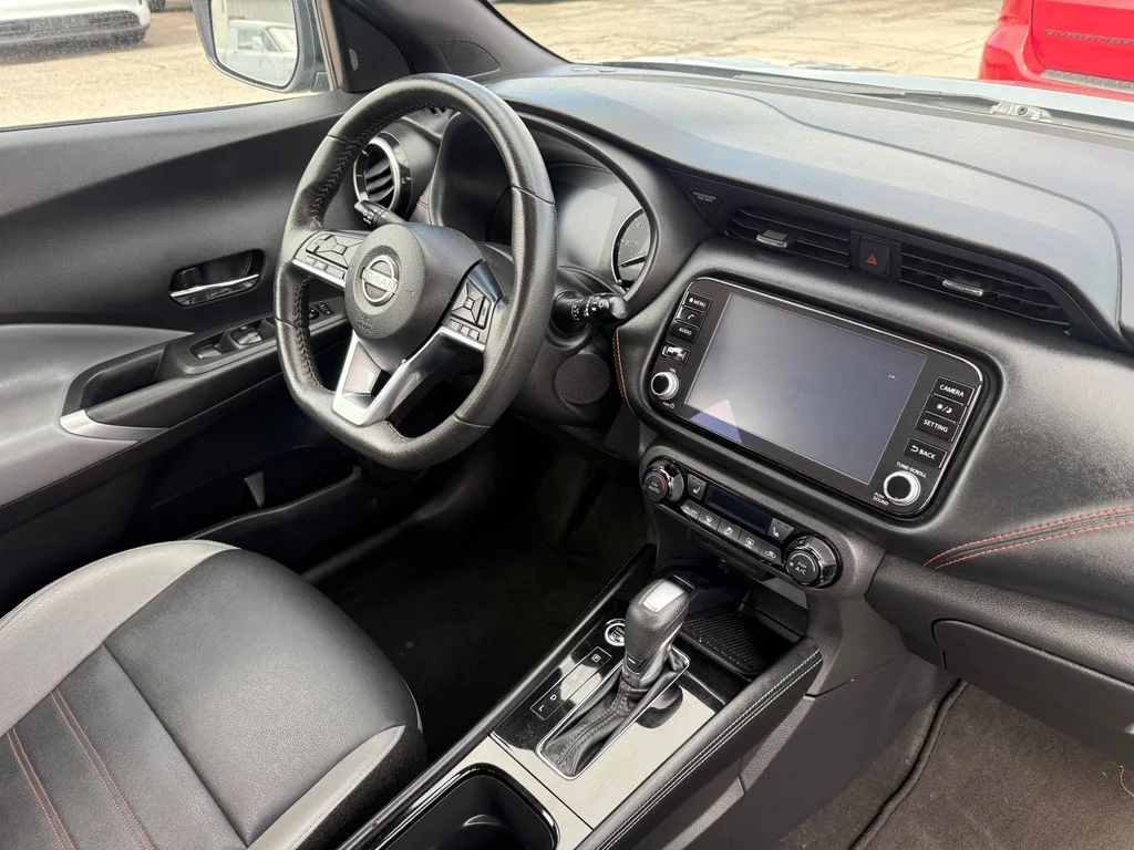 Used 2024 Gray Nissan SR image 4