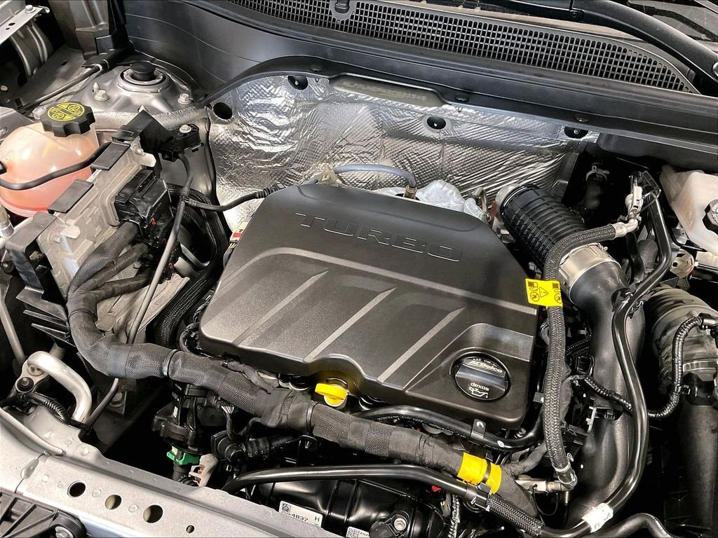 Used 2025 Gray Chevrolet LT image 35