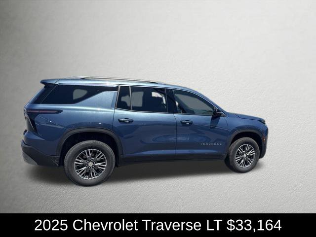 Used 2025 Lakeshore Blue Chevrolet LT image 4