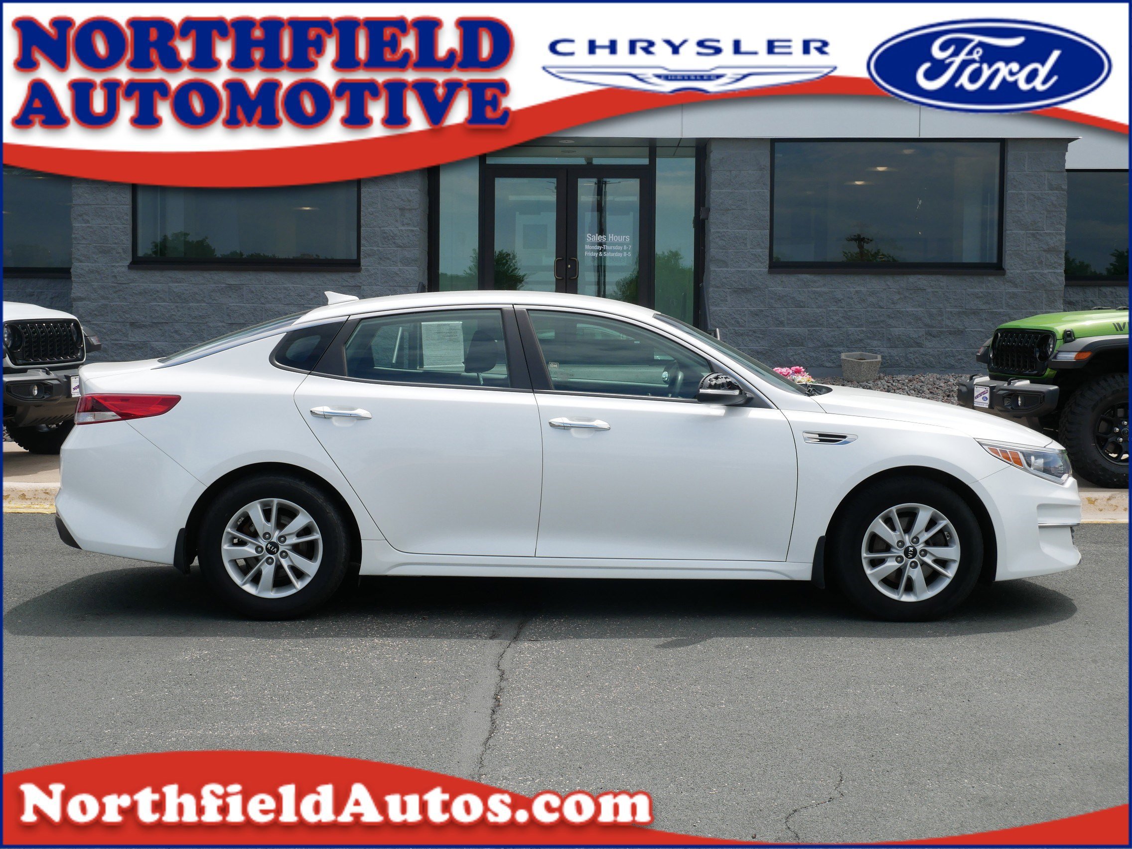 2016 Kia Optima LX AT's photo
