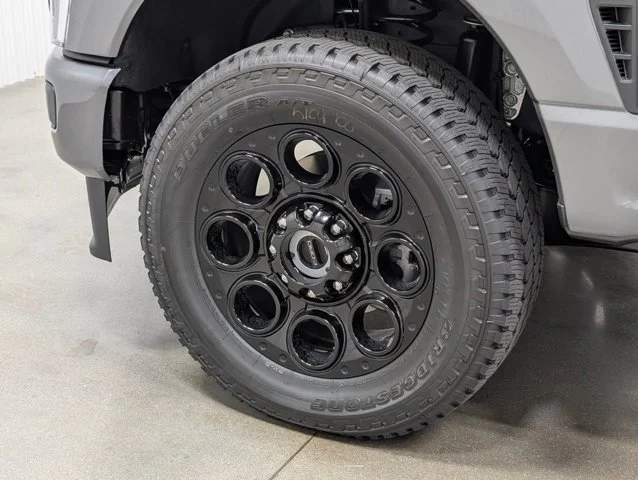 New 2026 Carbonized Gray Metallic Ford F-250® Lariat® image 41