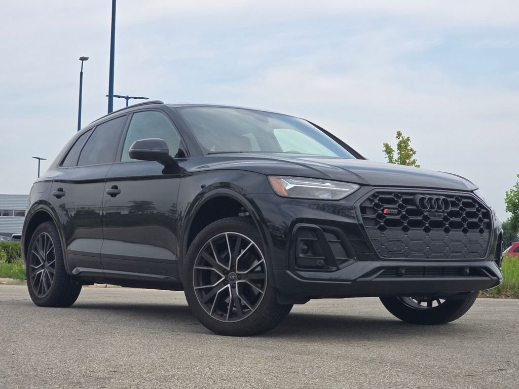 2024 Audi SQ5 Premium Plus's photo