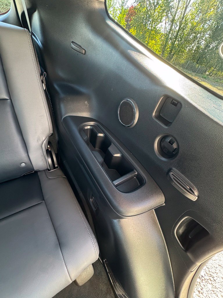 Used 2023 Crystal Black Silica Subaru Onyx Edition image 29