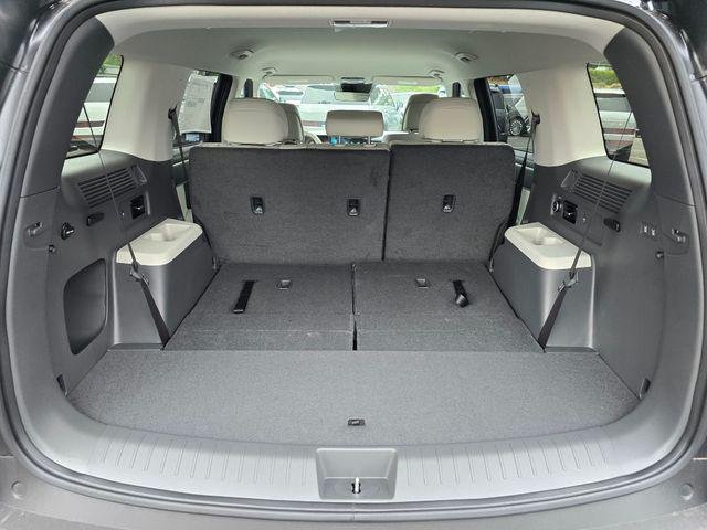 New 2026 Phantom Black Hyundai SEL image 14