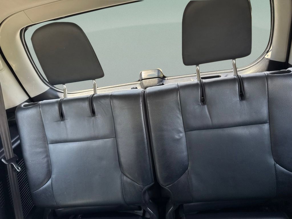 Used 2018 Silver Lexus 460 image 13