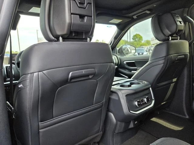 New 2027 Glacier Gray Metallic Tri-Coat Ford Platinum image 30