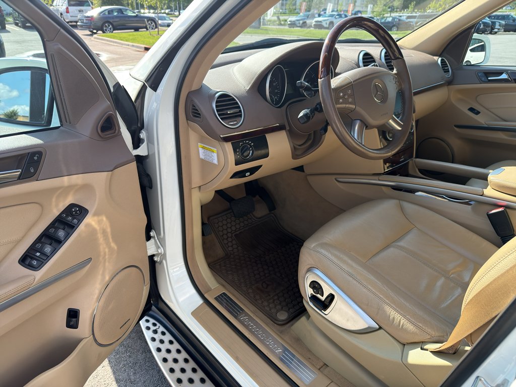 Used 2008 Arctic White Mercedes-Benz 5.5L image 4
