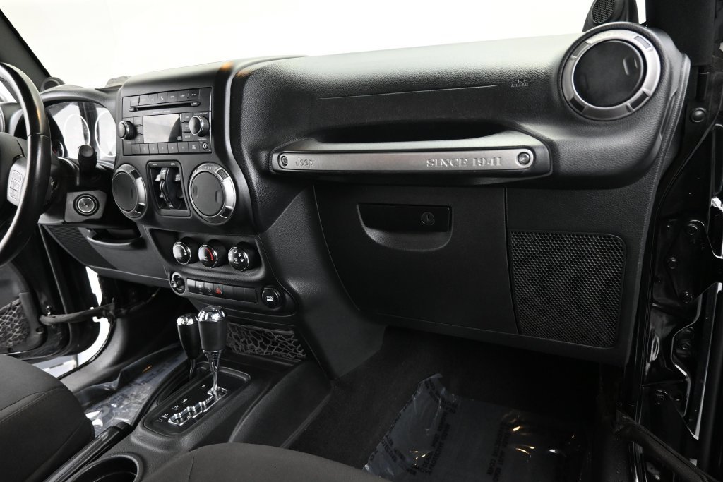 Used 2014 Black Clearcoat Jeep Unlimited Sport image 20
