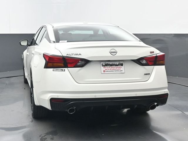 Used 2025 Pearl White Tricoat Nissan 2.5 SR image 18