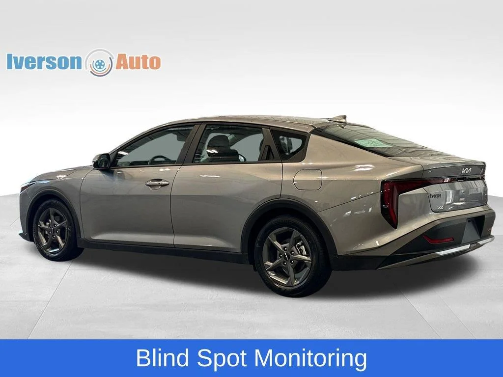 Used 2025 Steel Gray Kia LXS image 7