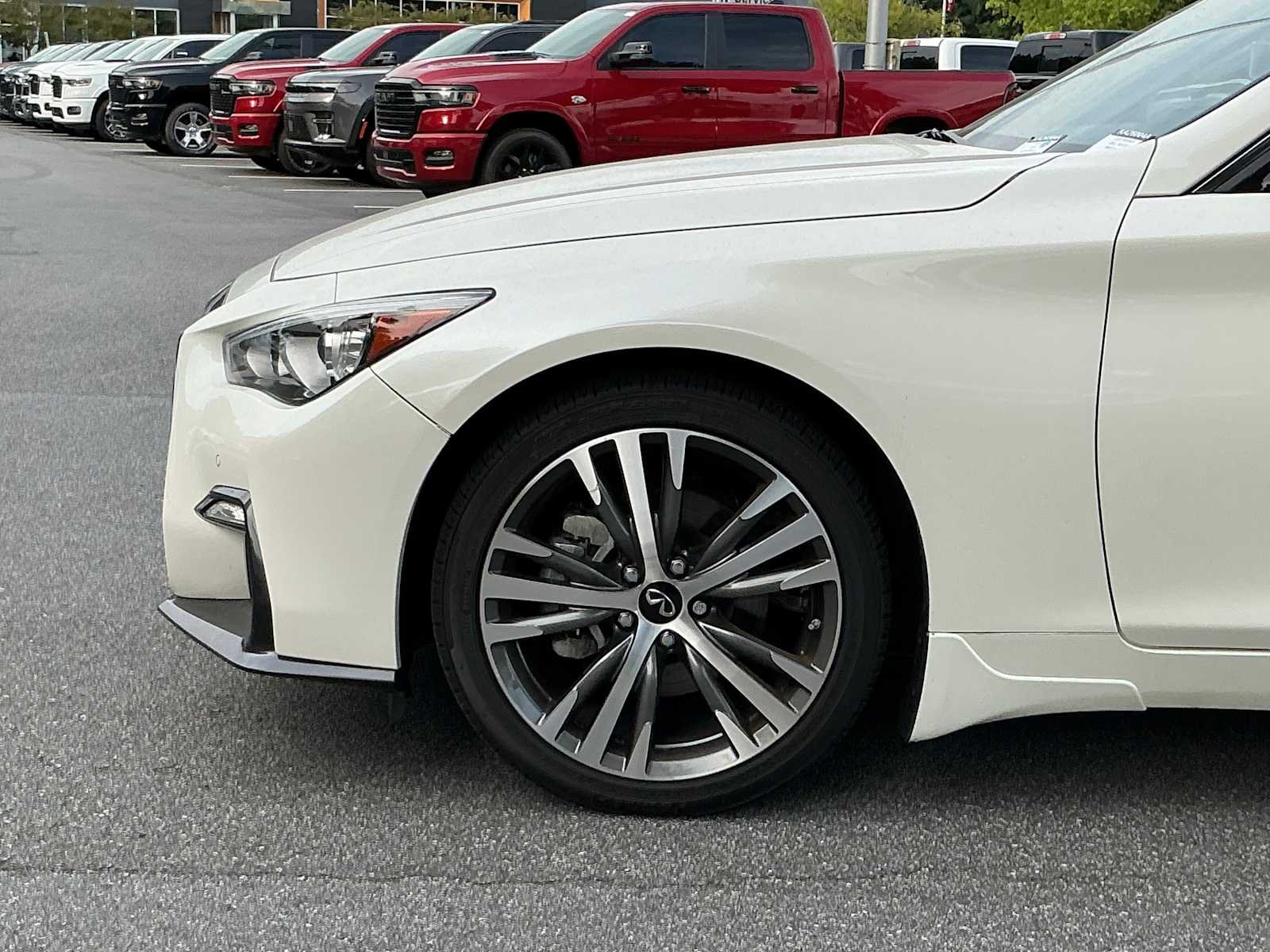 Used 2021 Majestic White INFINITI 3.0t SENSORY image 12