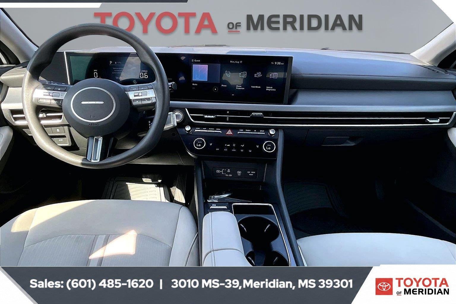 Used 2025 Aero Silver Hyundai SEL image 13