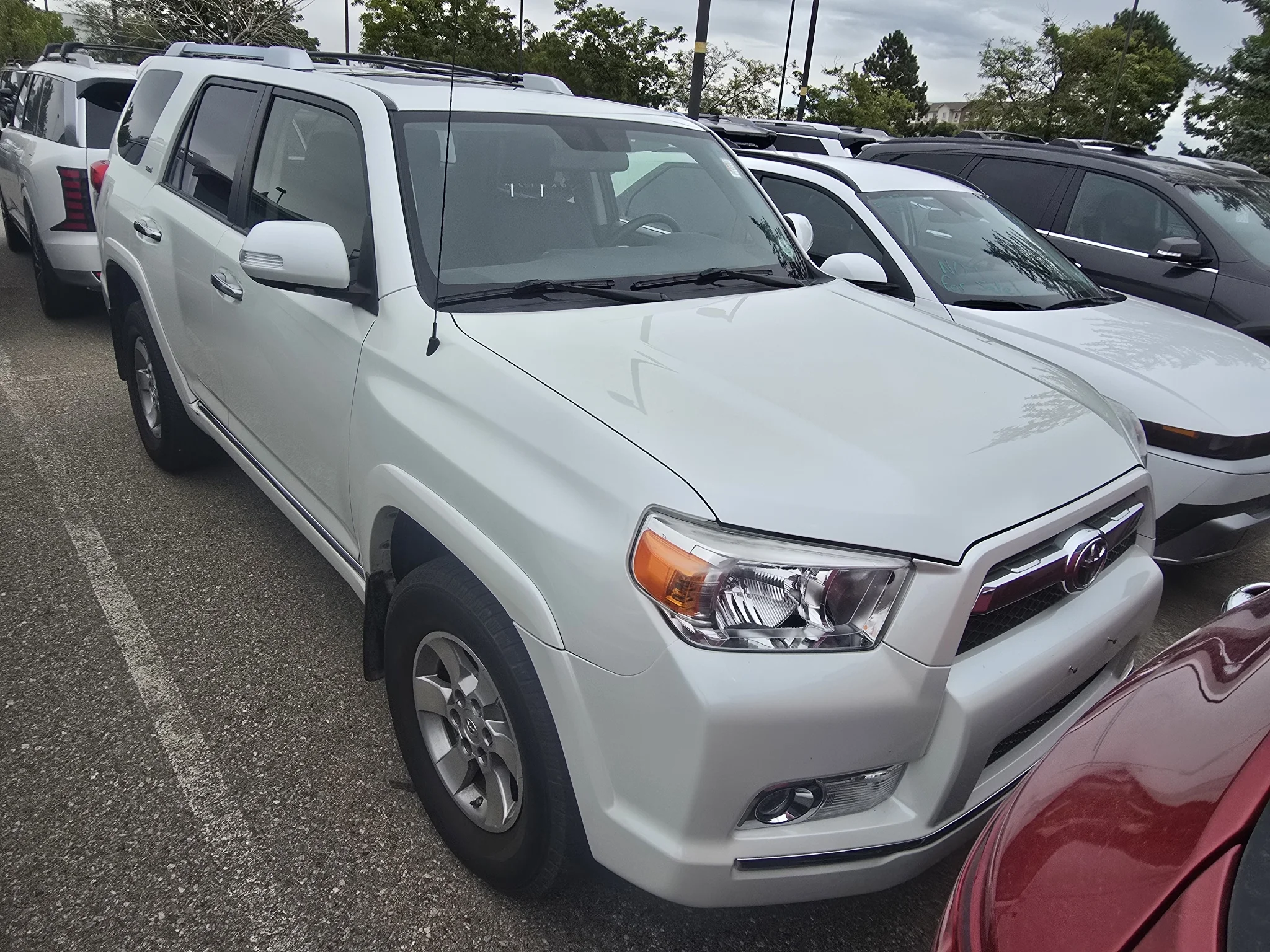 Used 2013 Blizzard Pearl Metallic Toyota SR5 image 8