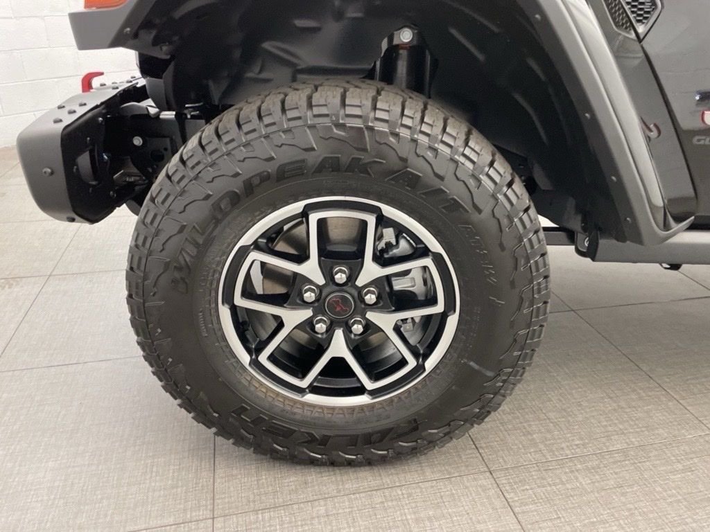 New 2026 Black Clear-Coat Exterior Paint Jeep Rubicon X image 8