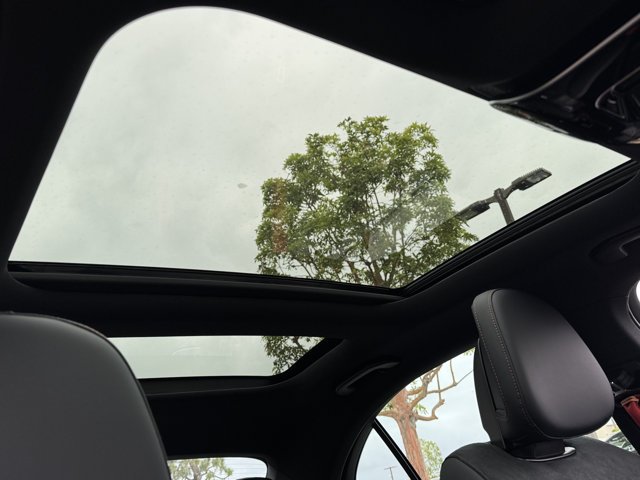New 2026 MANUFAKTUR Graphite Grey Magno Mercedes-Benz AMG® C 43 image 3