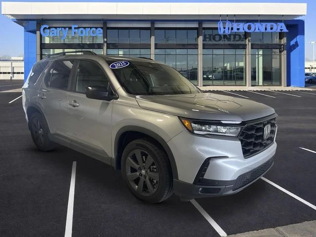 2025 Honda Pilot Sport 2WD's photo