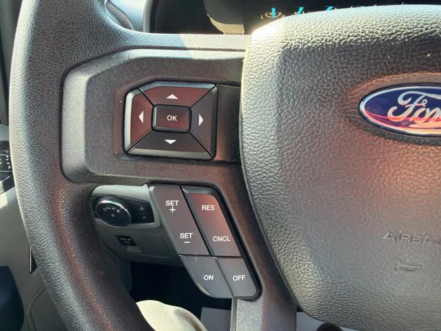 Used 2018 Blue Ford XL image 31